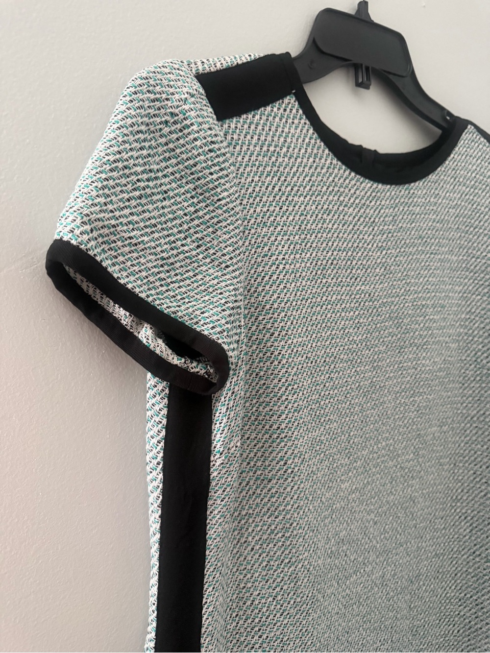 Banana Republic Short-Sleeve Sheath textured Dress Teal accents Black Trim 12 - Picture 5 of 11